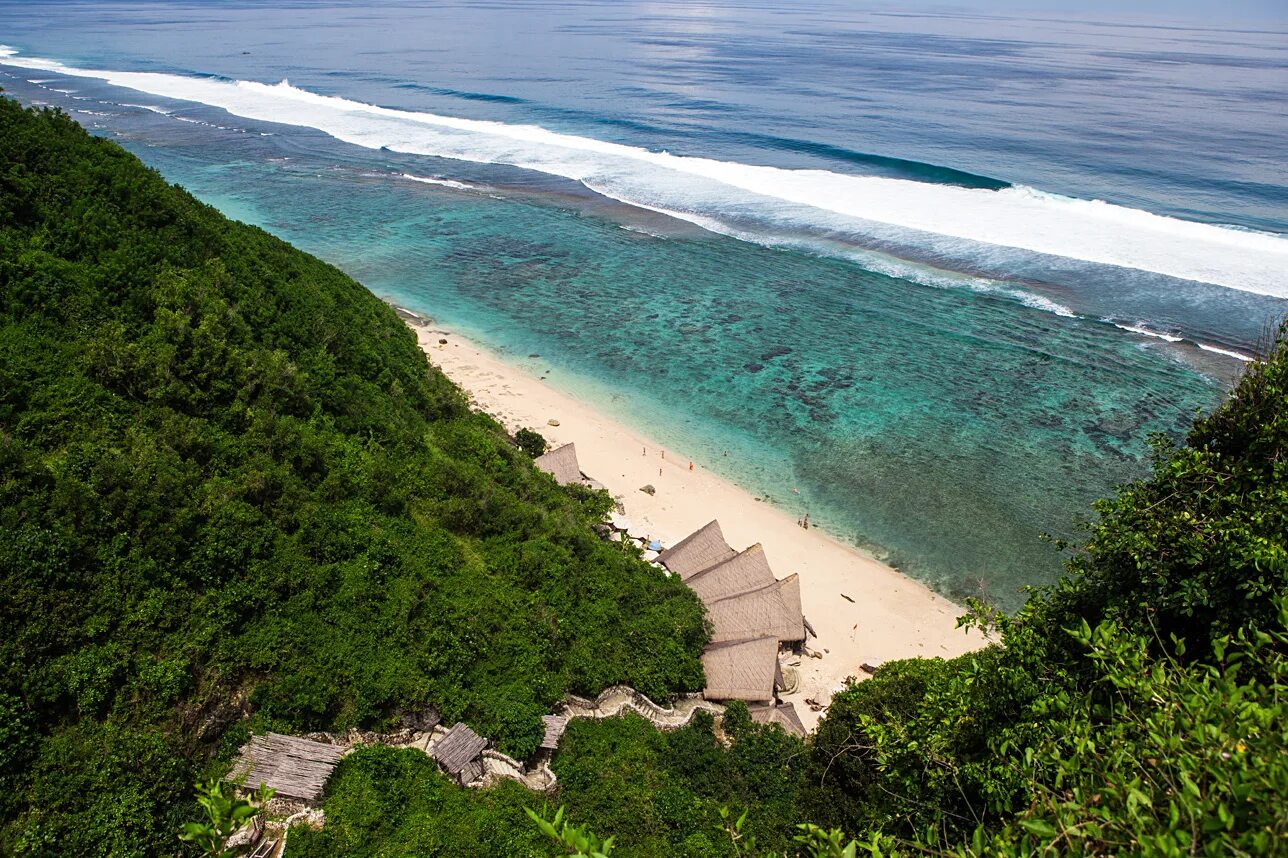 Just island. Унгасан. Кусамба Бали пляж. Ники Бич Бали. Пляж Унгасан.