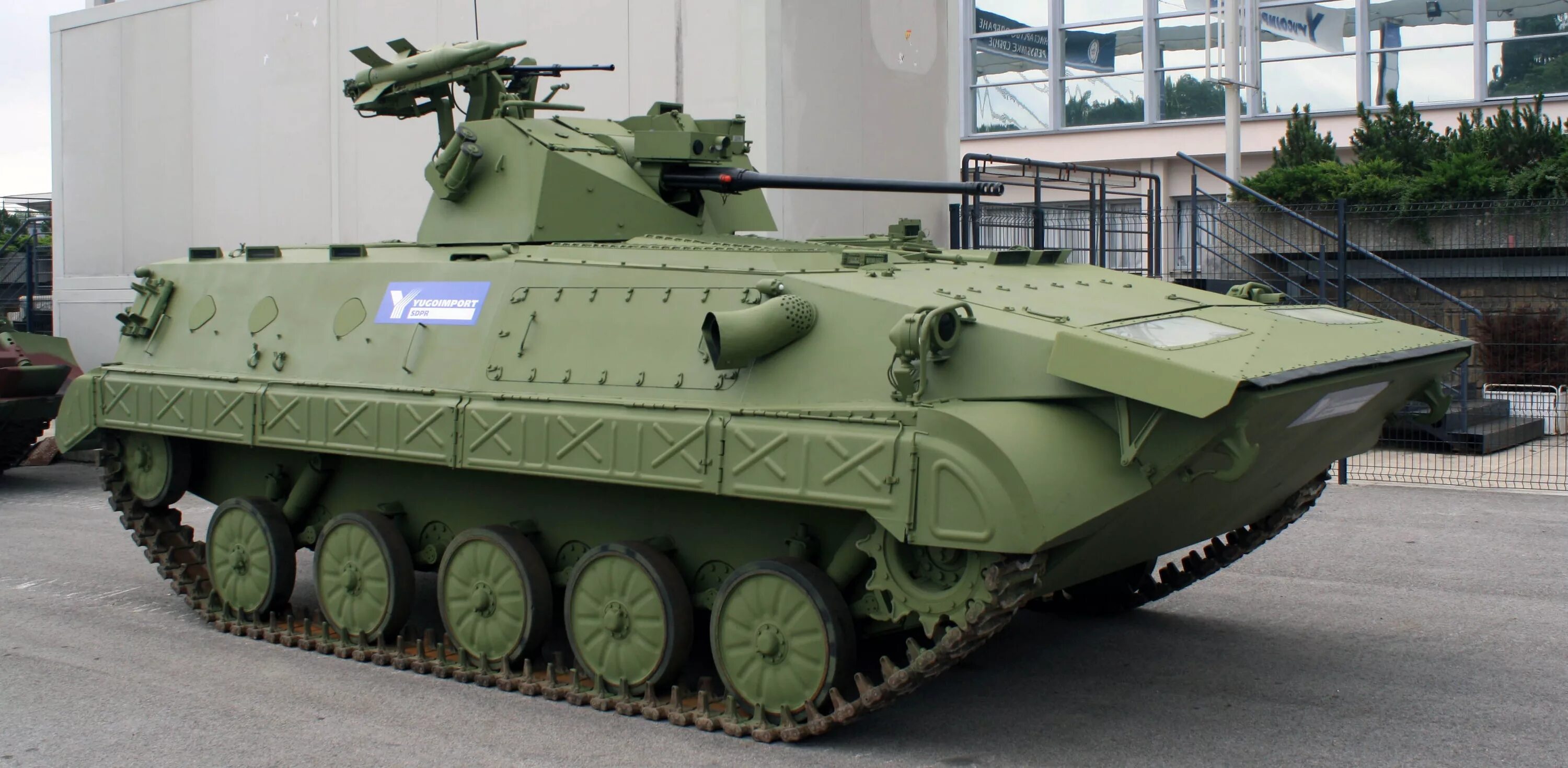 М1 80
