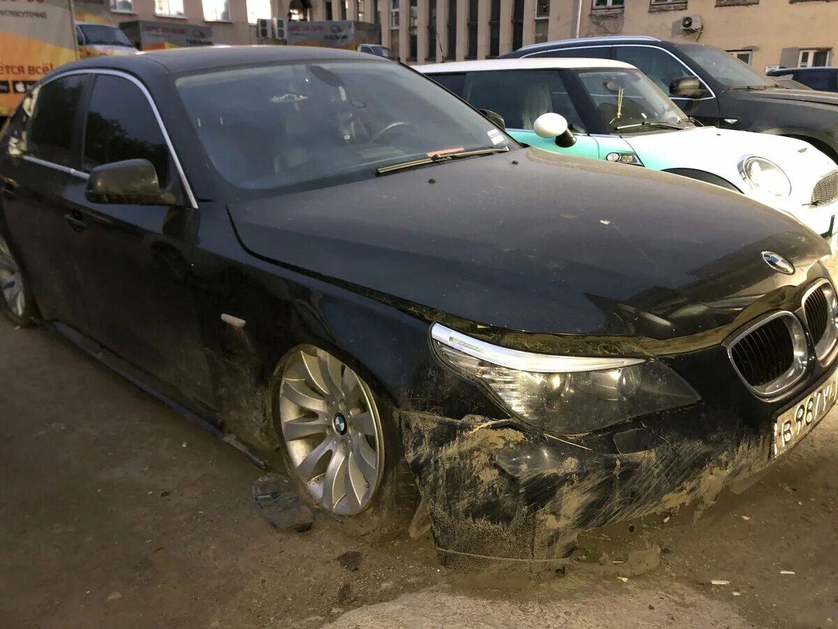 битая бмв х6. битая бмв 5. Bmw m5 f10 разбитая. бмв е90 битая. бмв ф10 битый.