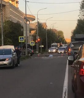Около перекрестка