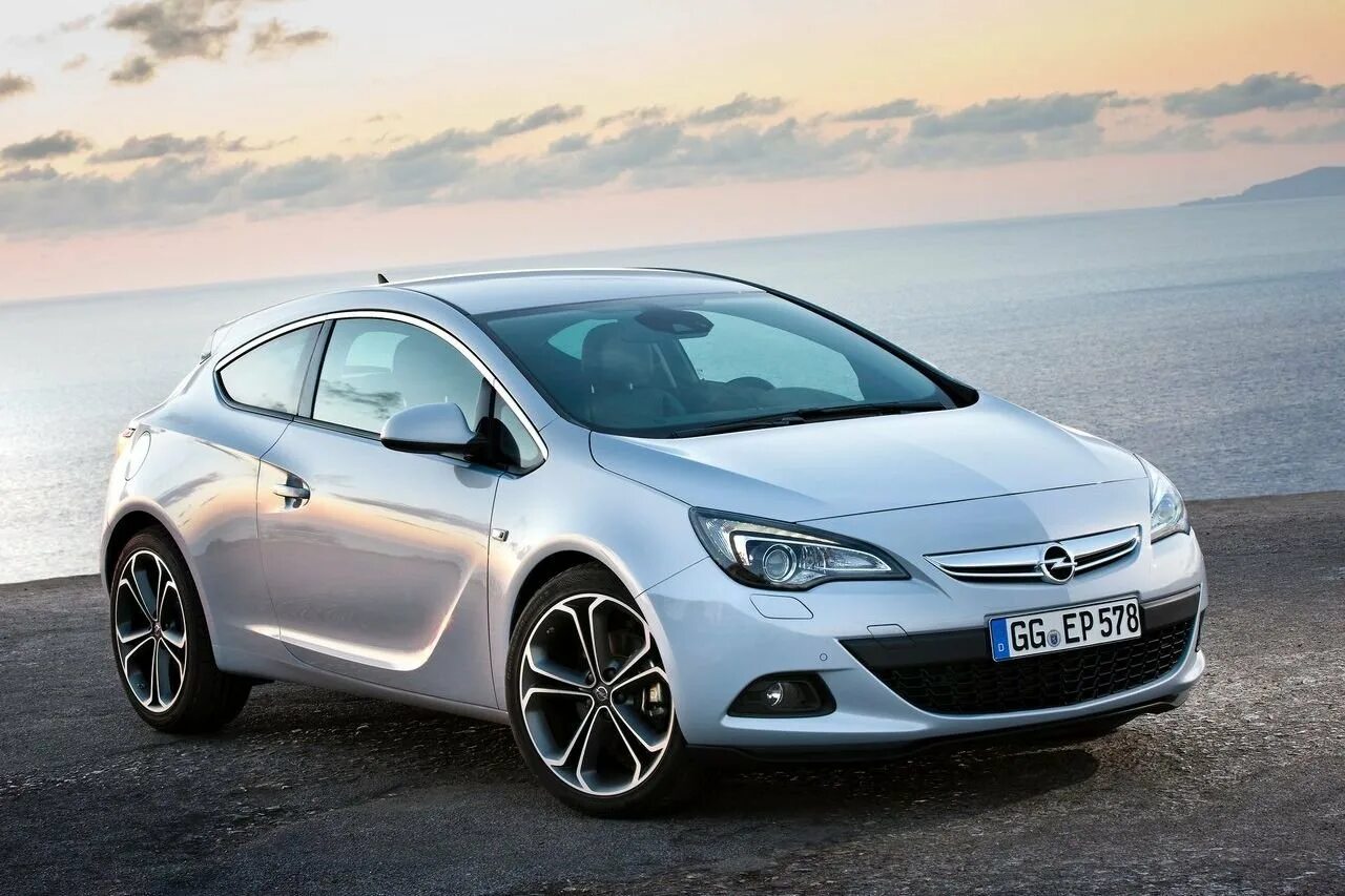 Дром купить опель. Opel Astra GTC 1.6. Opel Astra GTC 2020 купе. Opel Astra GTC 2021.