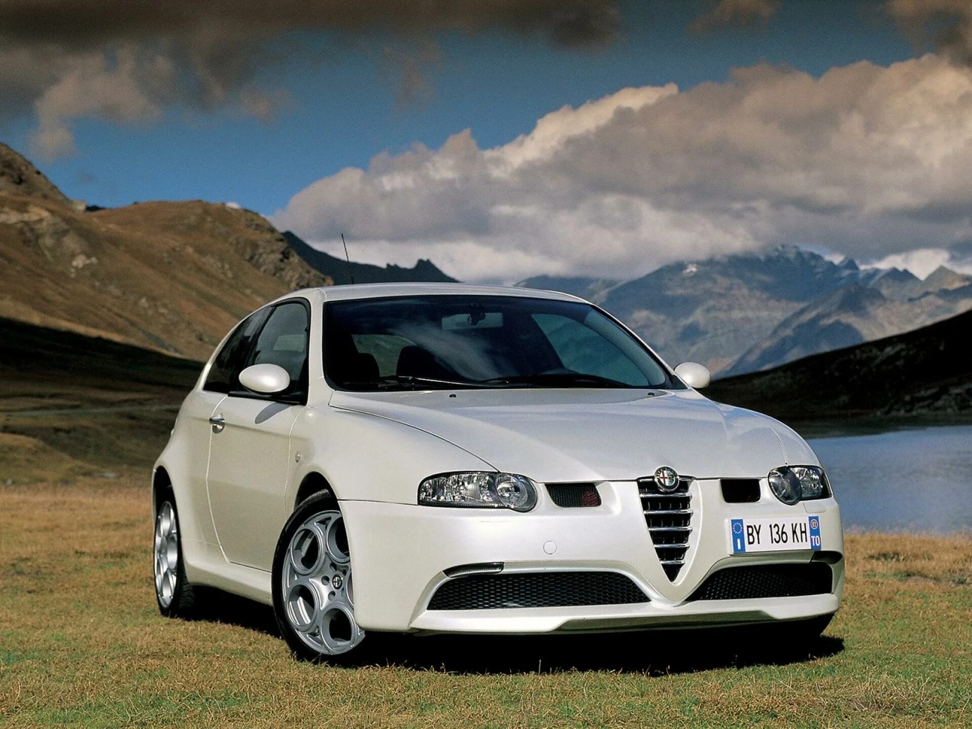 1.6 альфа ромео. Alfa Romeo 147. Альфа Ромео 147. Alfa Romeo 147 GTA. Alfa Romeo 147 i.