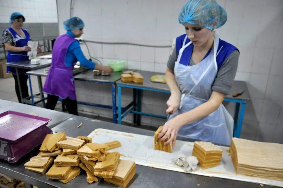 белёв завод белевская пастила. фабрика музей пастилы в белеве. белев заводы. парк консервного завода белев. белев заводы.