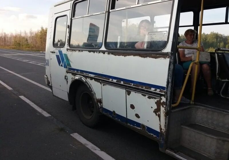 Крутинка автобус. Омск Тюкалинск автобус. Автовокзал, Тюкалинск (Омская область). Автобусы на Тюкалинск. Газель Тюкалинск.
