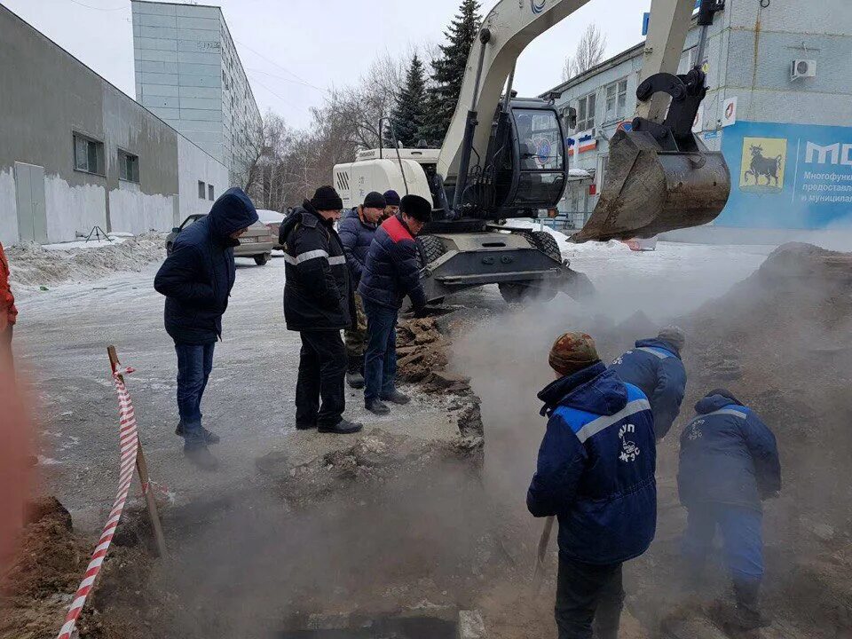 Горячая вода сызрань монгора сегодня. Аварии на коммунальных системах жизнеобеспечения фото. Сызрань район монгора. Мотовело сызрань монгора. Доставка воды сызрань.