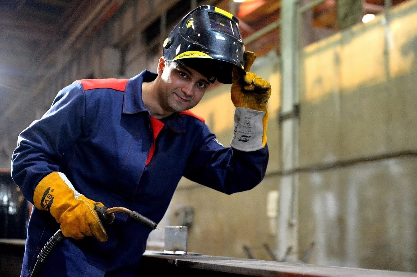 Профессия строитель. Работники на стройке. Профессии людей. Разные профессии. Вахта.