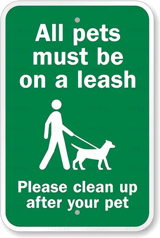 Dogs must keep on a lead. Keep Pets Leashed знак. Please clean after your Pet. Keep a Dog. Dogs must be kept on a lead.