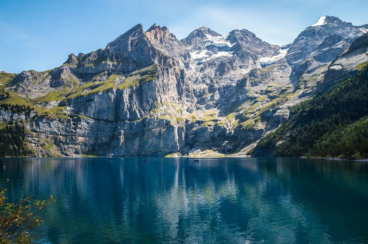 Высота рельефа озера. Озеро Зееальп, Швейцария. Озеро Шапор Швейцария. Озеро Бриенц Швейцария. Озеро Ритц Швейцария.