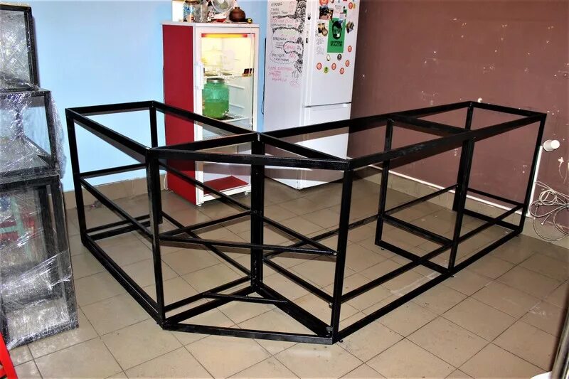 Стойка из металла. Барная стойка из металла. каркасы для мебели из металла. каркас кухни из металла. столик из профильной трубы.