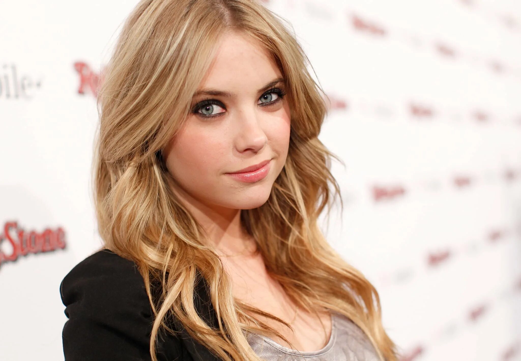 Эшли файрс. Эшли бенсон. эшли бенсон ashley benson. эшли бенсон 2025. эшли бенсон фото 2017.