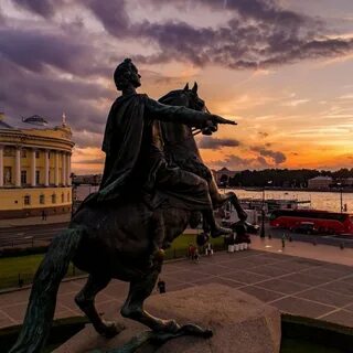 Достопримечательность санкт петербурга памятник петру первому