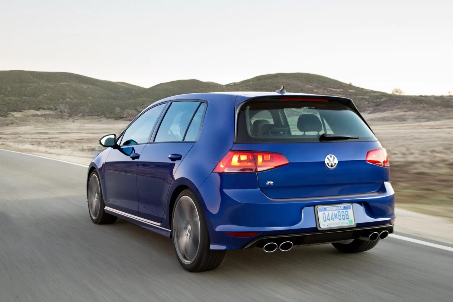 Фольксваген гольф 2016. Vw golf r 2016. фольксваген гольф r 2016. golf r 2015. фольксваген гольф р 2015.