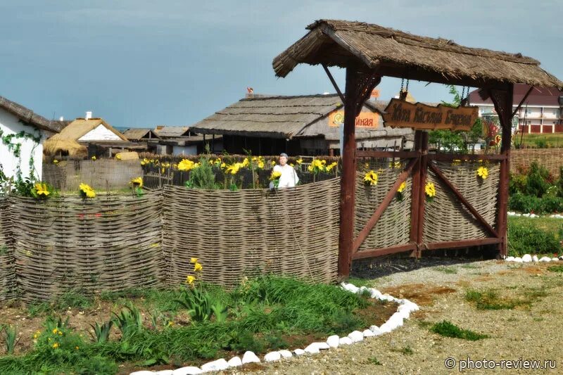 Казачье подворье 19 века на кубани. Двор казака 3. Станица боргустанская казачье подворье. Казачья усадьба краснодар. Музей атамань краснодарский край.
