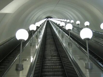 Где самый длинный эскалатор в метро