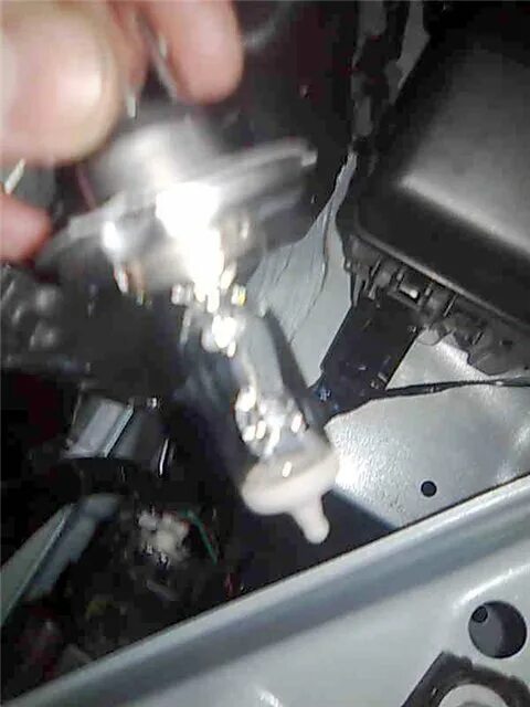 какие лампы сузуки сх4