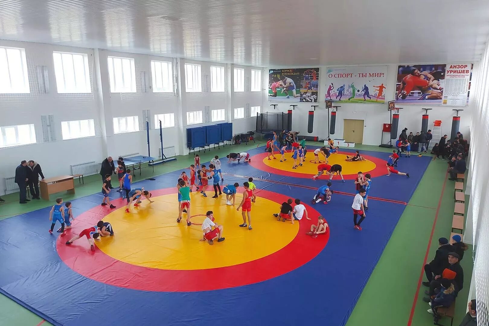 Приглашение на открытие спортзала в школе. Спортивные залы в школе. Борцовский зал. Открывают спортивные залы. Новый спортзал в школе.