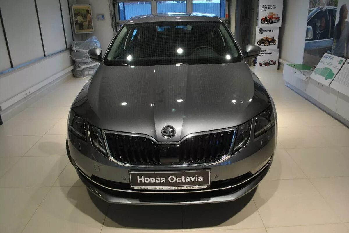 Skoda octavia 2021 темно серая. Шкода темно серая. Шкода темно серая. Шкода темно серая. Skoda octavia a7 серая.