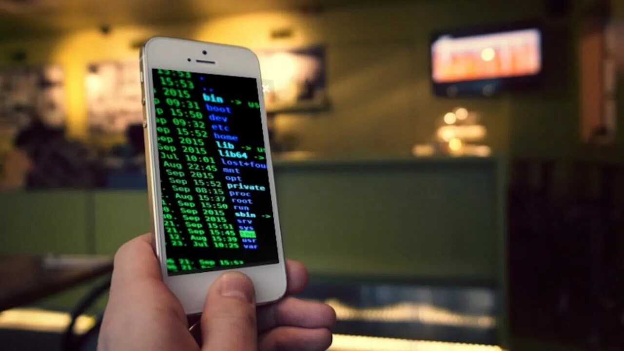 Самый громкий айфон. Hack iphone. Хакерский смартфон. Взломали смартфон. Хак айфона.