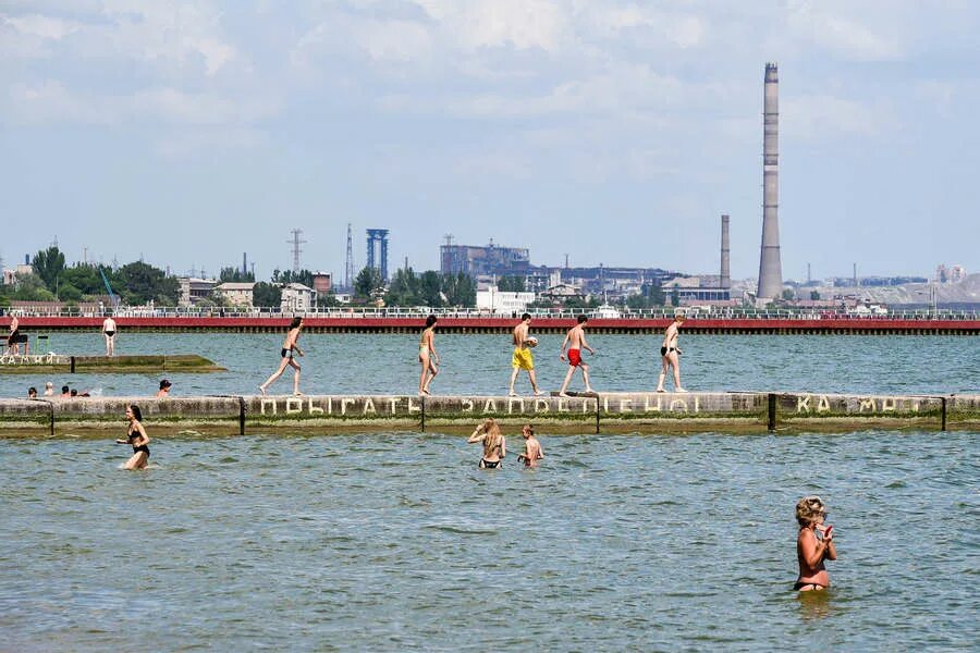 Купаться в мариуполе