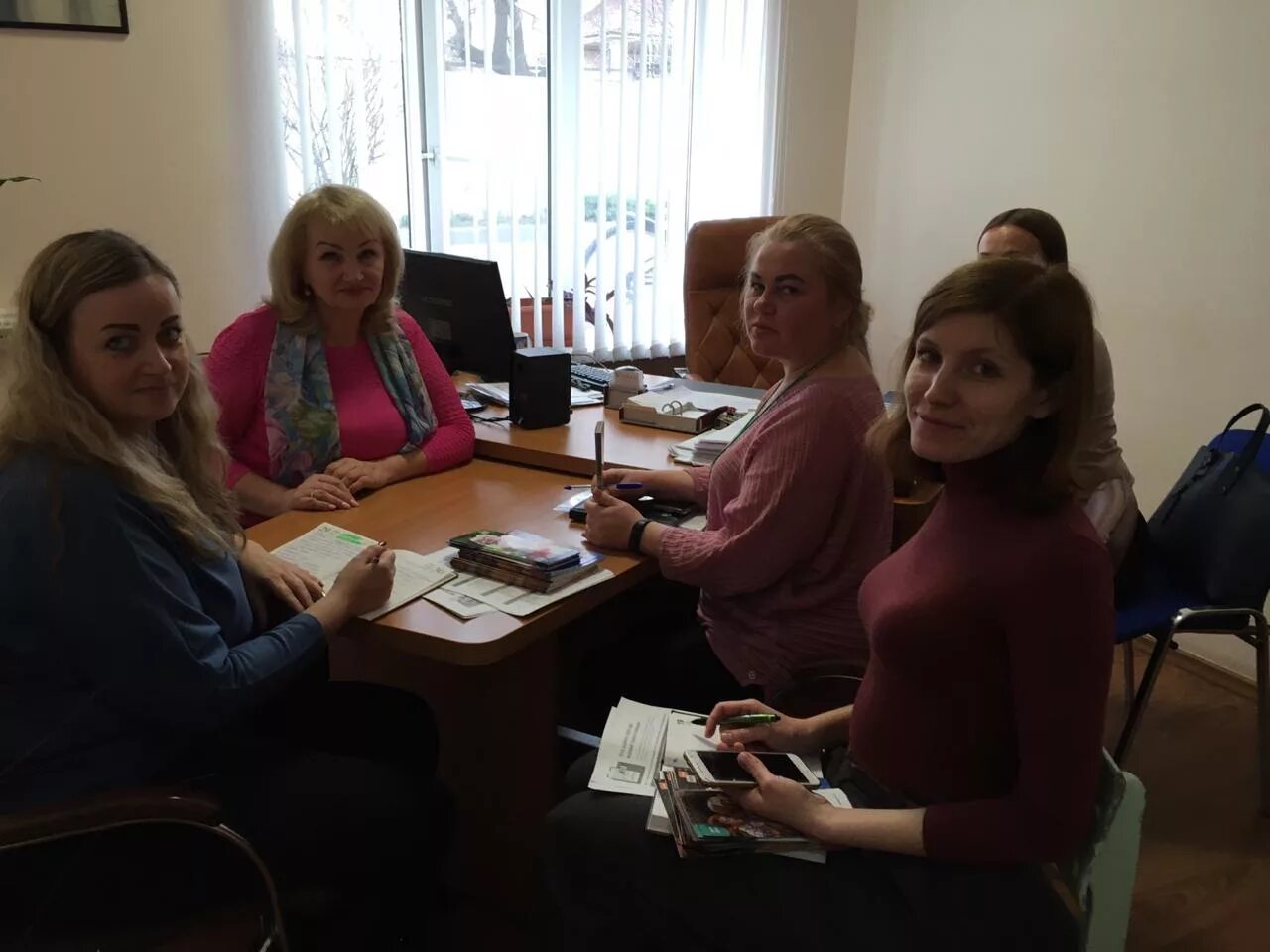 Пенсионный фонд аксай. Поселок октябрьский аксайский район ростовская область. Пенсионный фонд вывеска. Пенсионный фонд аксай. Пенсионный фонд аксай.