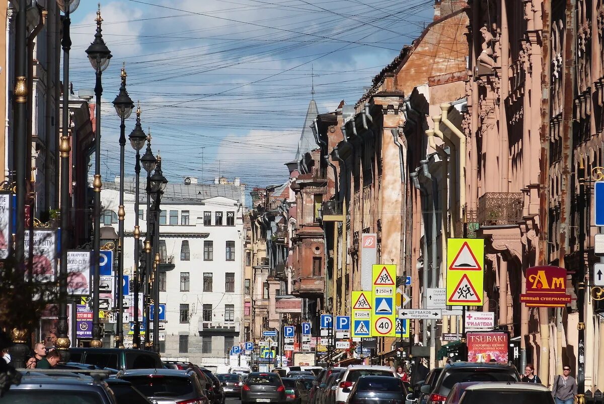 Белорусы на площади. Улица дзержинского тюмень пешеходная зимой. Улица станет пешеходной. Улица станет пешеходной. Пешеходная улица в тюмени дзержинского фото.