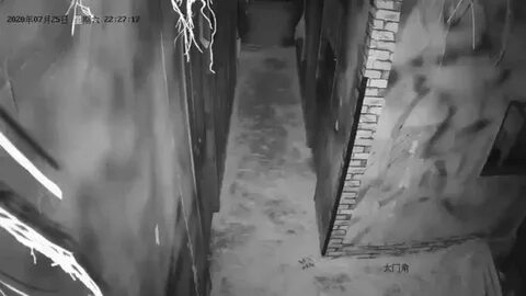 Мальчик видит призраков