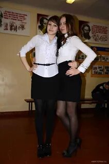 Сестра в юбке и колготках брат SEOMani.ru