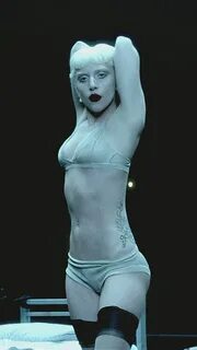 Alejandro lady