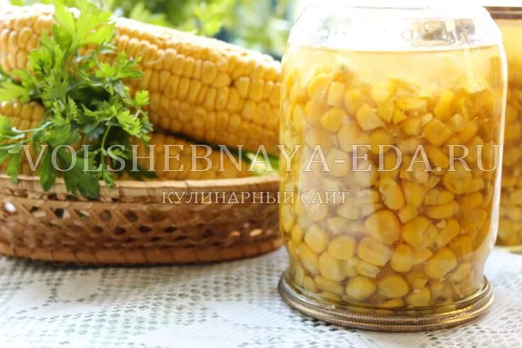 Кукуруза консервированная крупная. Закрутка кукурузы на зиму. Кукуруза на зиму. Кукуруза в початках консервированная. Кукуруза в початках консервированная.