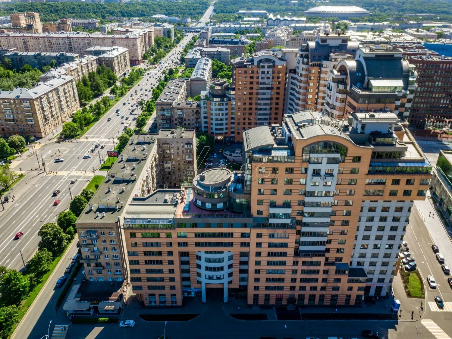 Отель апельсин на красносельской москва. Комсомольский москва недорогой. Комсомольский проспект 4/4. Комсомольский проспект 32 камелот. 6 москва.