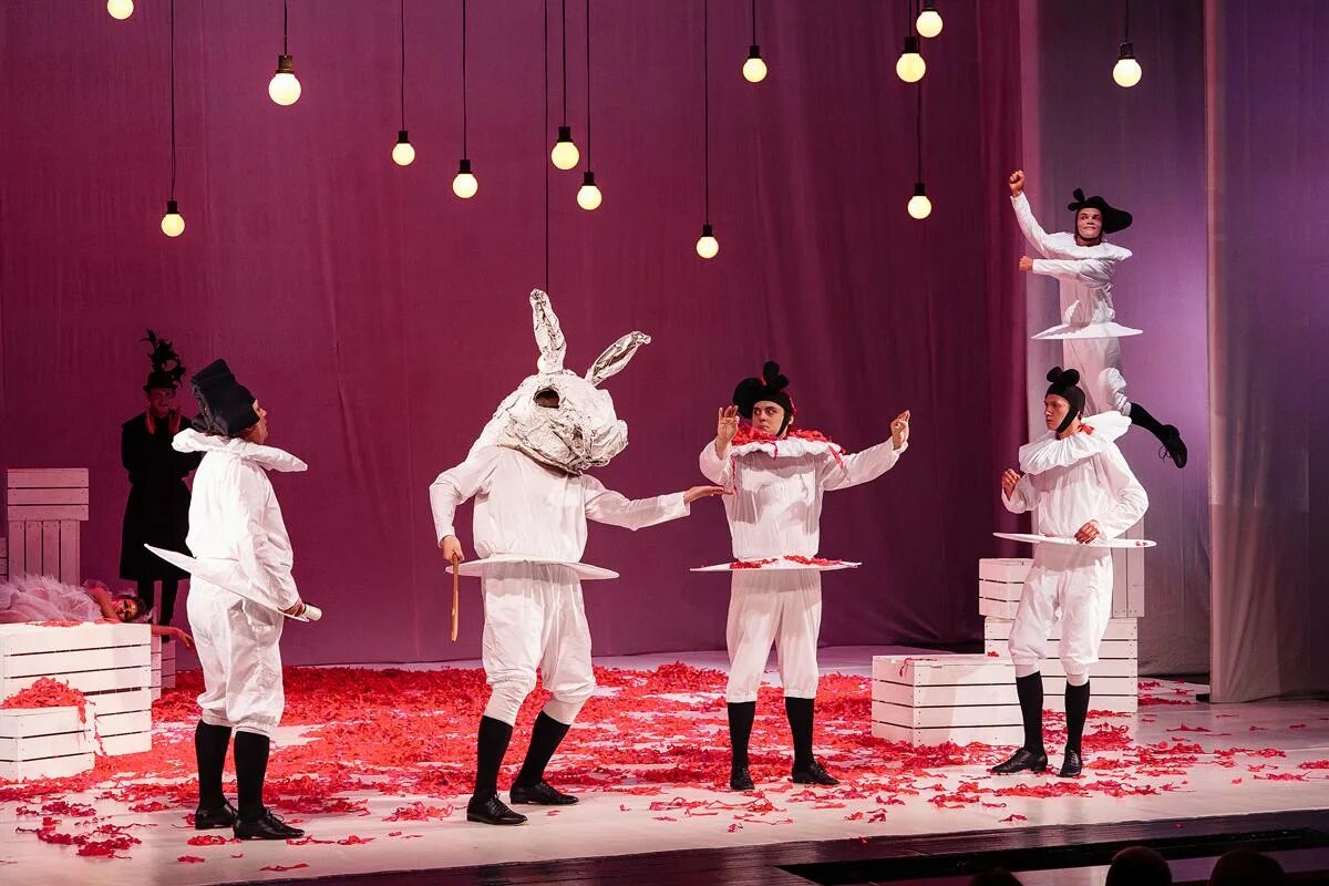 Люди свободное пространство. Люди свободное пространство