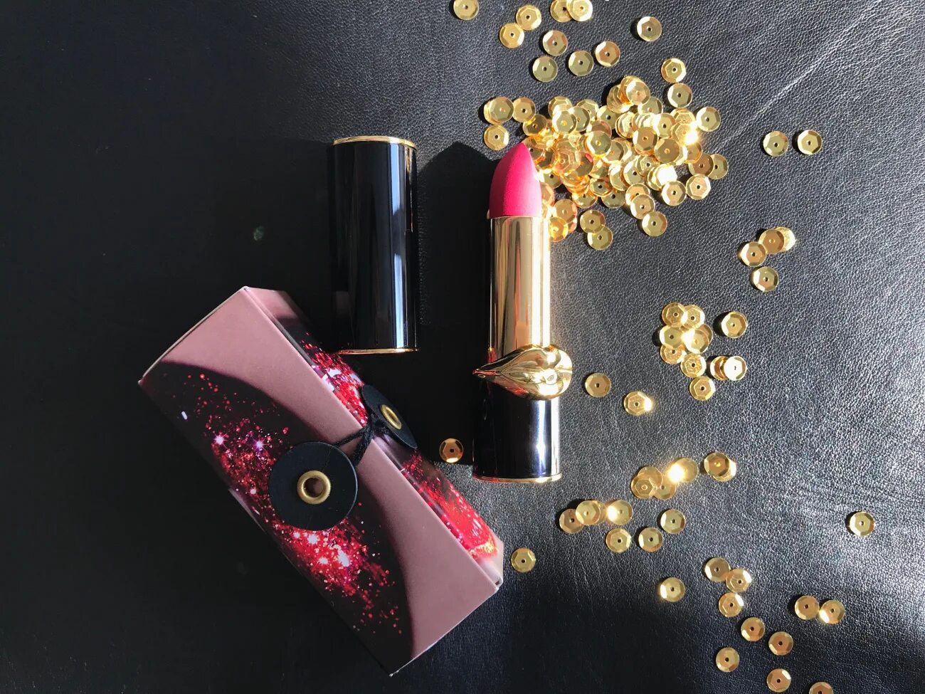 Pat MCGRATH матовая помада. Помада Pat MCGRATH Labs Divine Rose 654. Помада Pat MCGRATH Labs femme bot 020. Помада Pat MCGRATH Labs Flesh Fatale 072. Помады pat mcgrath