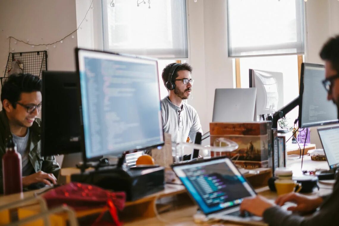 Developer unlocked. Unk девелопер. developer team. 9d фото developer. developers team features.