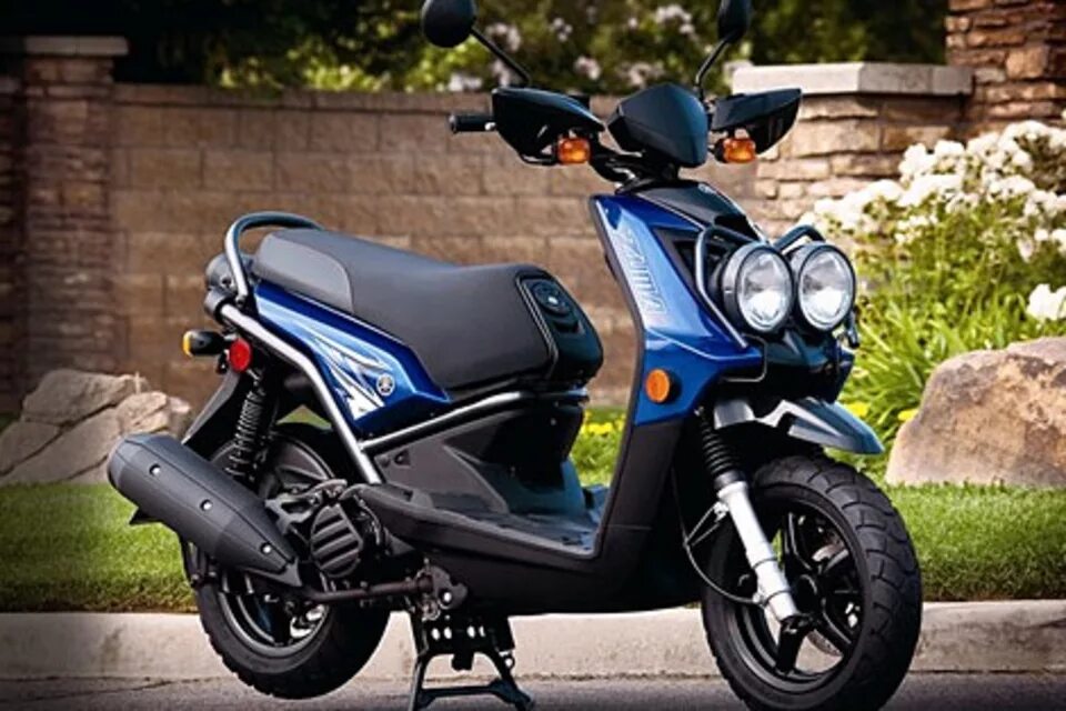 Новые японские скутеры. Yamaha Zuma 125. Скутер Yamaha Zuma. Yamaha 50cc Zuma Scooter. Yamaha Zuma 50.