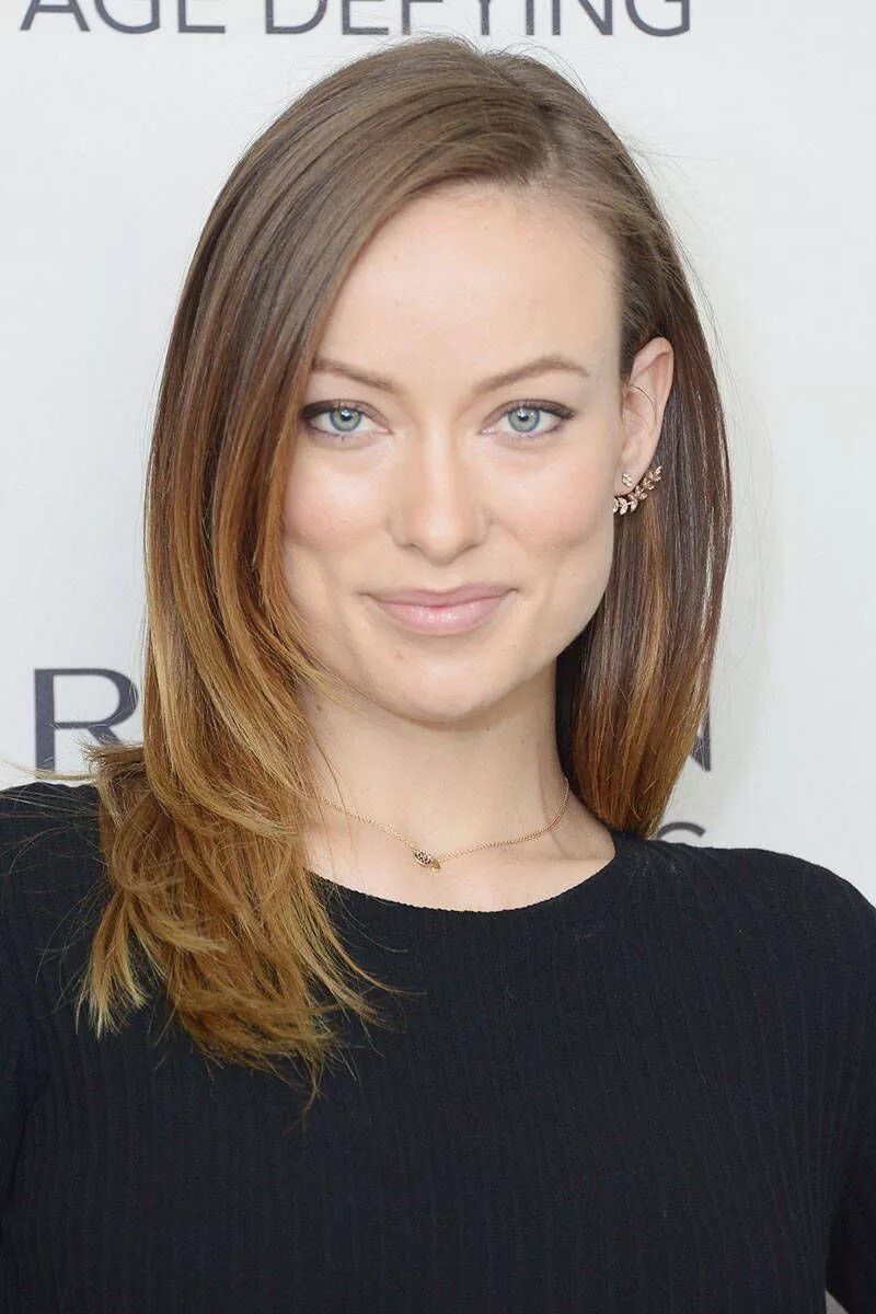 Широкий плоский лоб. Olivia Wilde 2021.