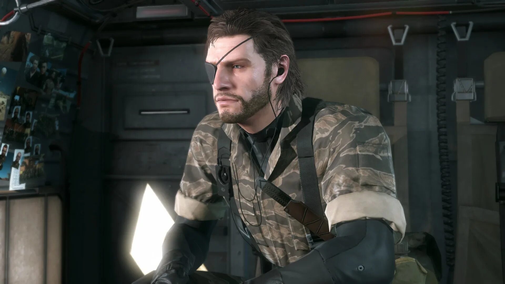 Солид смелых. Биг босс metal gear 5. солид снейк 5. metal gear 5 снейк. solid snake mgs 5.
