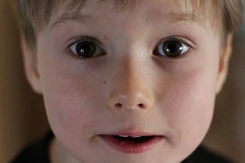 Паша абрамов арзамас картины. Мальчик продайте свою. Продается мальчик. Продаются дети. Мальчик продает.