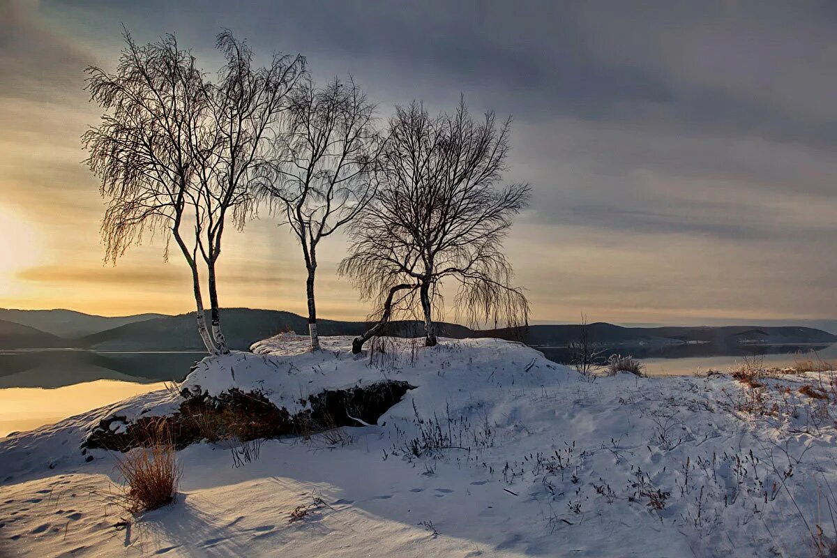 Зима пейзаж. Красивое стихотворение о зиме. Зимний закат. С наступлением зимы. Холодный зимний день.