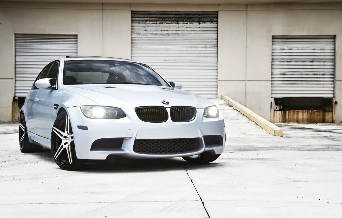 Bmw m3 2007. Найди машину бмв. Bmw 435d 2018. Bmw activee. Bmw m sport.