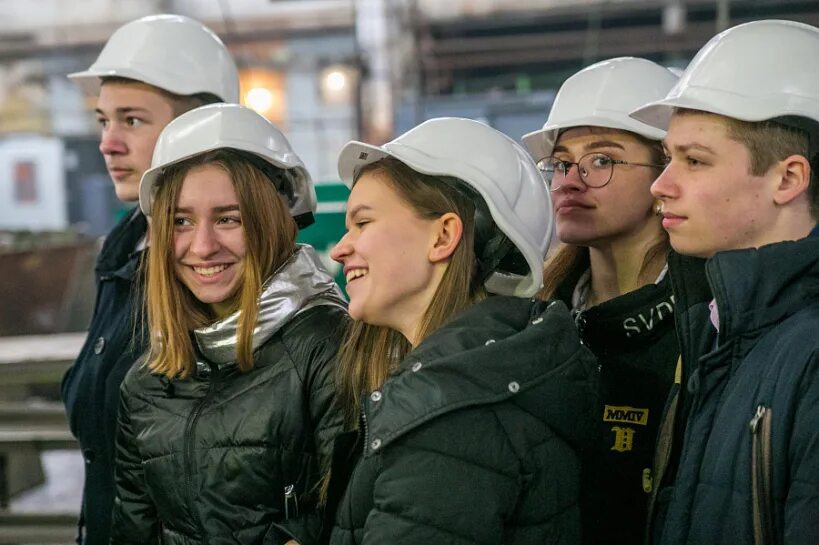 конкурс подрос. фдм ярославль сотрудники. подросток выбирает профессию. старший школьный возраст. студенты в институте.