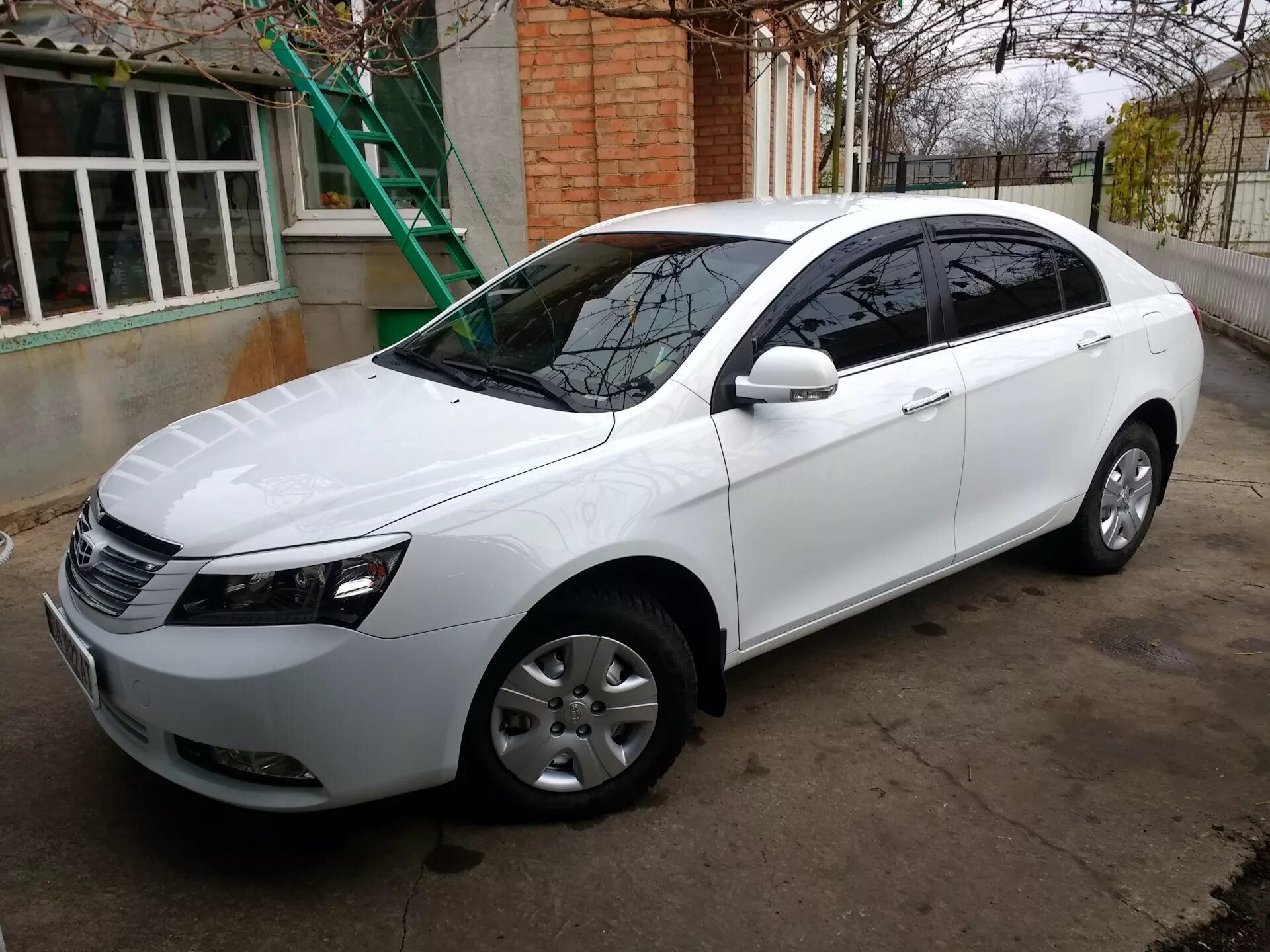 Джили эмгранд 2024 отзывы. Geely Emgrand Fe-1. Geely Emgrand ec7 Fe-1. Geely Emgrand Fe-1 2014. Geely Emgrand Fe-2.