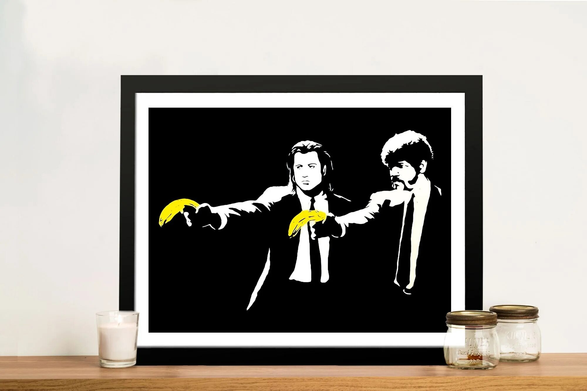 Banksy криминальное чтиво. Бэнкси траволта банан. Криминальное чтиво обои. Бэнкси художник криминальное чтиво. Граффити бэнкси криминальное чтиво.