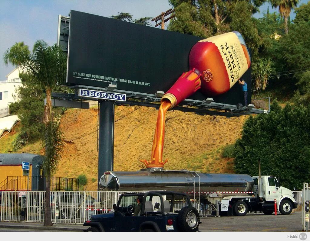 Оригинальная реклама товара. Креативные баннеры наружная реклама. Креативная реклама. Креативные баннеры наружная реклама. Необычная реклама.