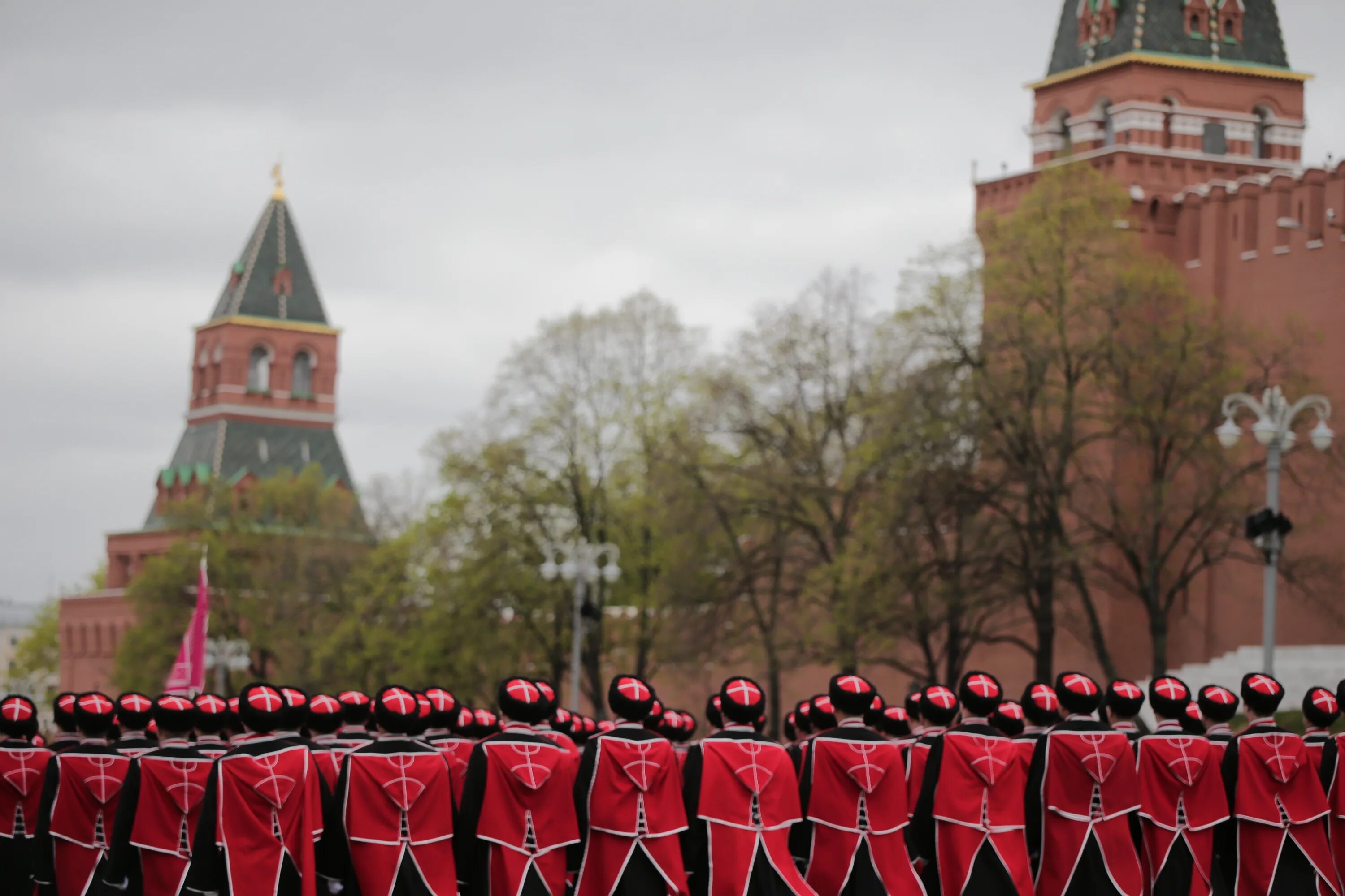 Парад победы на красной площади в москве. Парад на красной площади Звездные войны. Поделка парад на красной площади 9 мая.