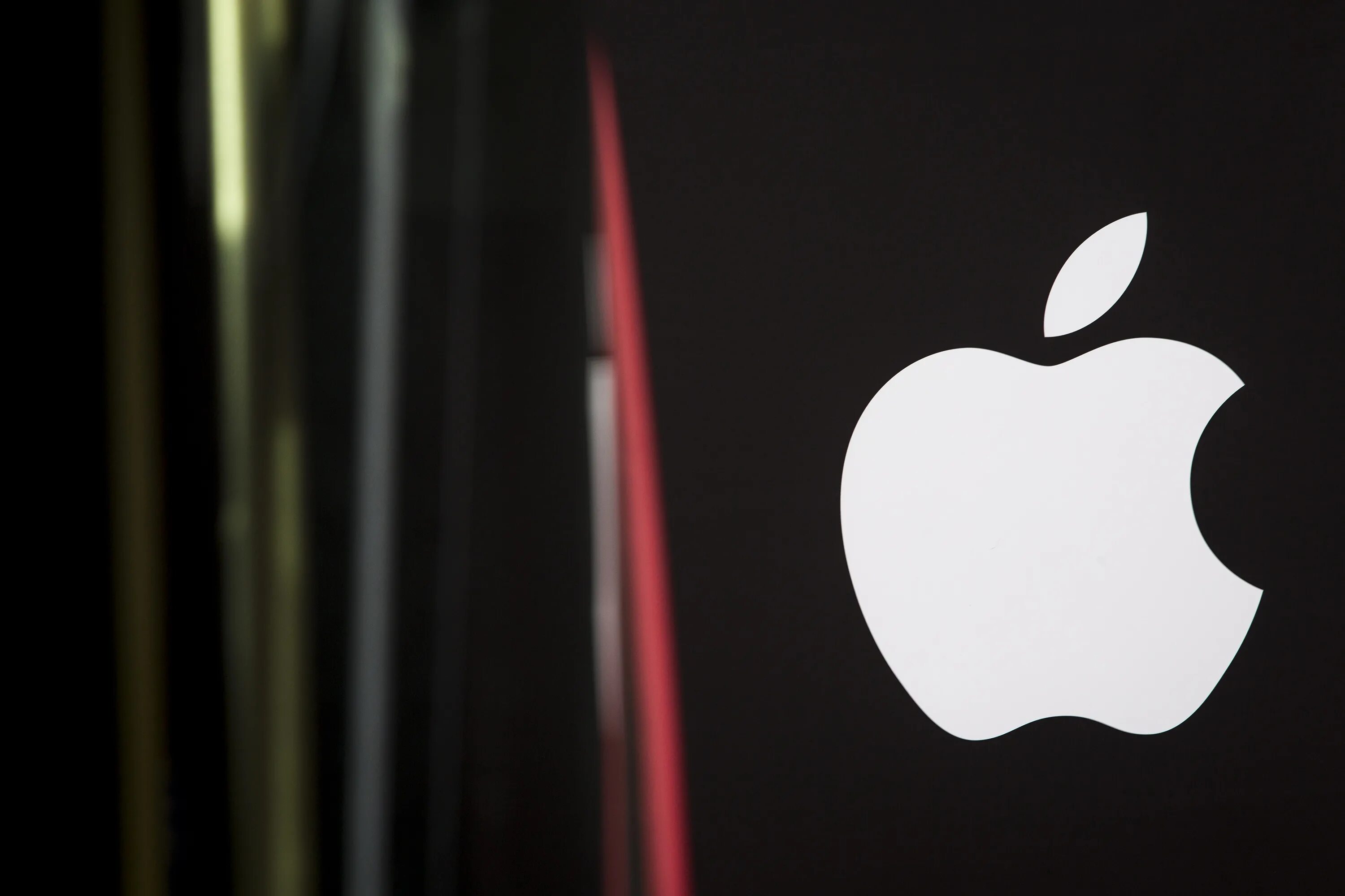 Try apple. Apple бренд. марка apple. логотип apple. бренд айфон.