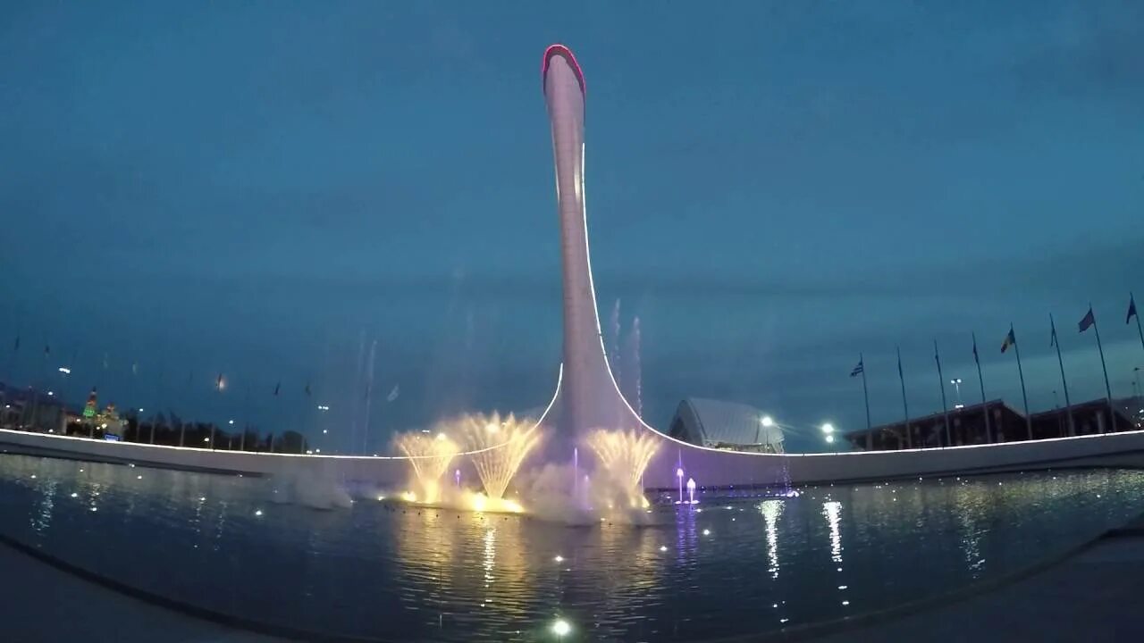 Олимпийский парк сегодня поющие фонтаны. Фонтан Сочи Олимпийский парк. Поющие фонтаны Сочи Олимпийский парк. Фонтан в Сочи в Олимпийском парке. Поющий фонтан Адлер Олимпийский парк.