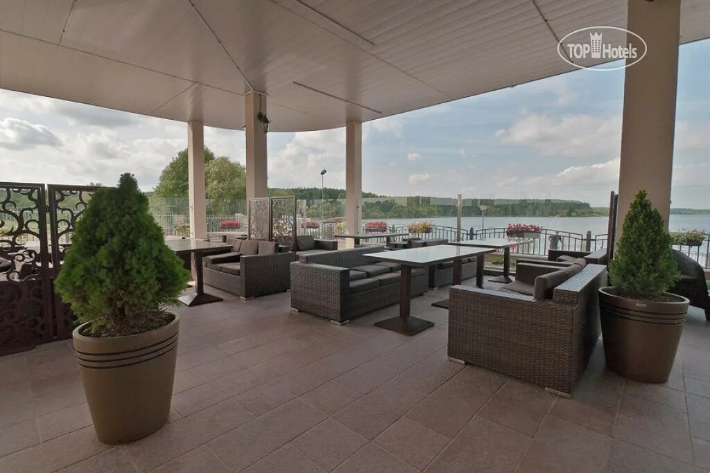 Робинзон клуб минск. Робинсон минск гостиница. Робинсон клаб минск. Загородный отель робинсон минск. Минское море робинсон клаб.