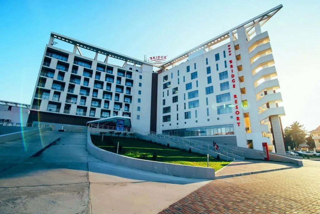 Bridge resort сириус. Bridge resort отель сочи. bridge resort отель адлер. сочи адлер бридж резорт 4. имеретинская долина бридж резорт.