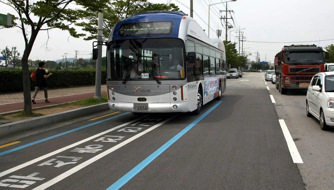 Korean bus