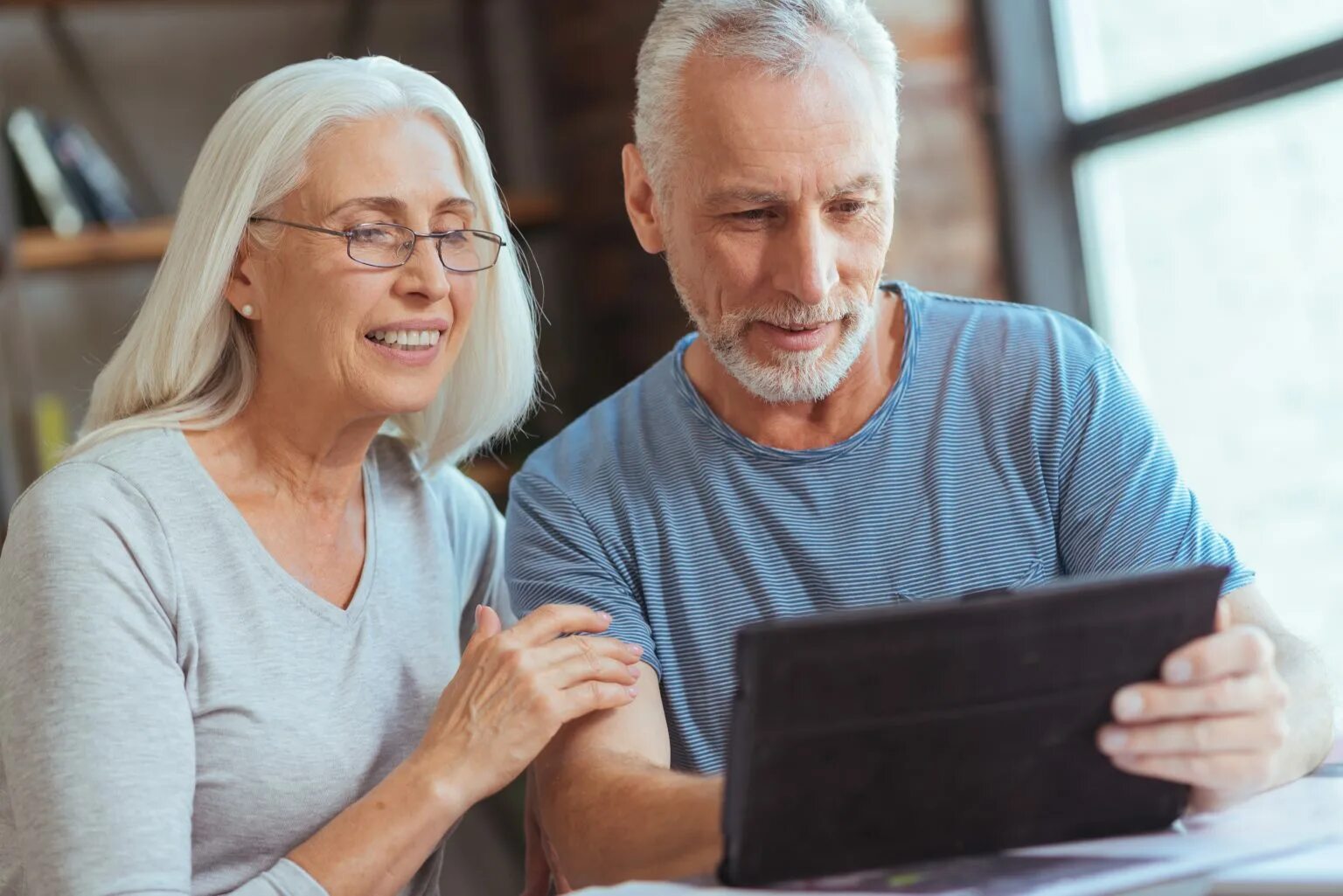 Старше но лучше книга. Бэби бумер фото. Baby Boomers. Retirements.